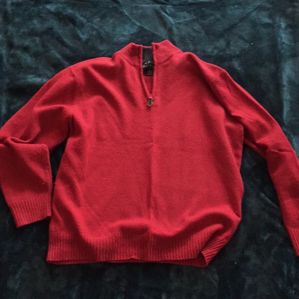 Men’s sweater